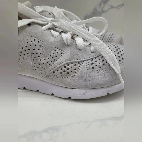 Limited Edition New Balance ML 1978HK Nubuck Suede Sneakers - Picture 6 of 15